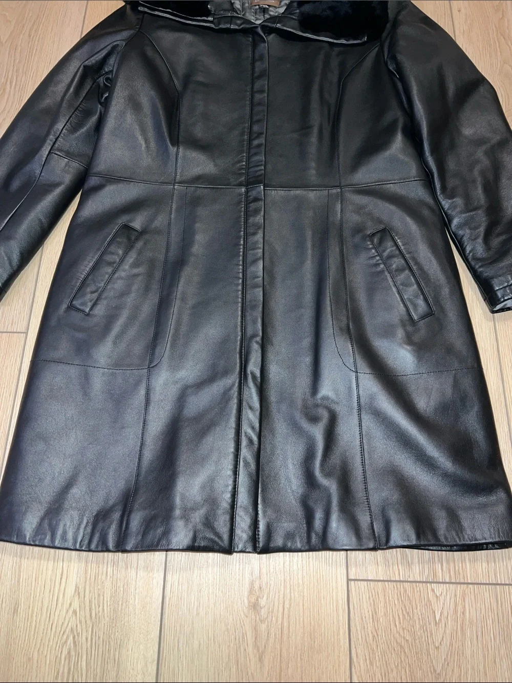 Danier Black Leather Coat with Plush Rabbit Fur Collar - Picture 3 of 15